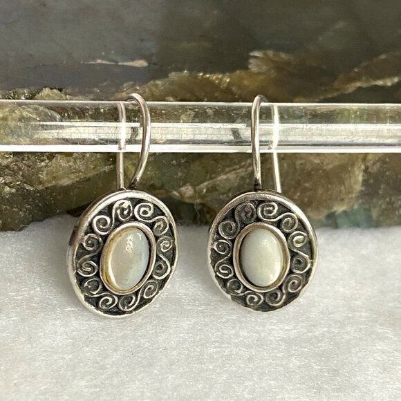 Sterling Silver 925 Dainty Oval White Mother Of Pearl Dangle Earrings - Picture 7 of 16